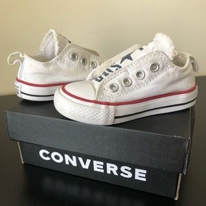 Converse infant snickers.